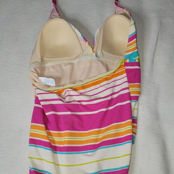 Sand N Sun Swimsuit Womens One Piece Bathing Suit Sz 18W/20W Plus Size Pool - Picture 13 of 16